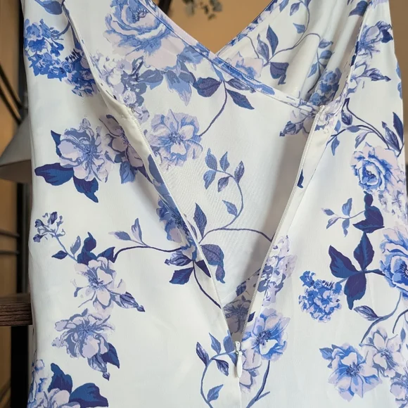 UO Satin Wrap Midi V-Neck Dress Size S Blue Floral Ruching Spaghetti Strap Slit - Picture 7 of 11